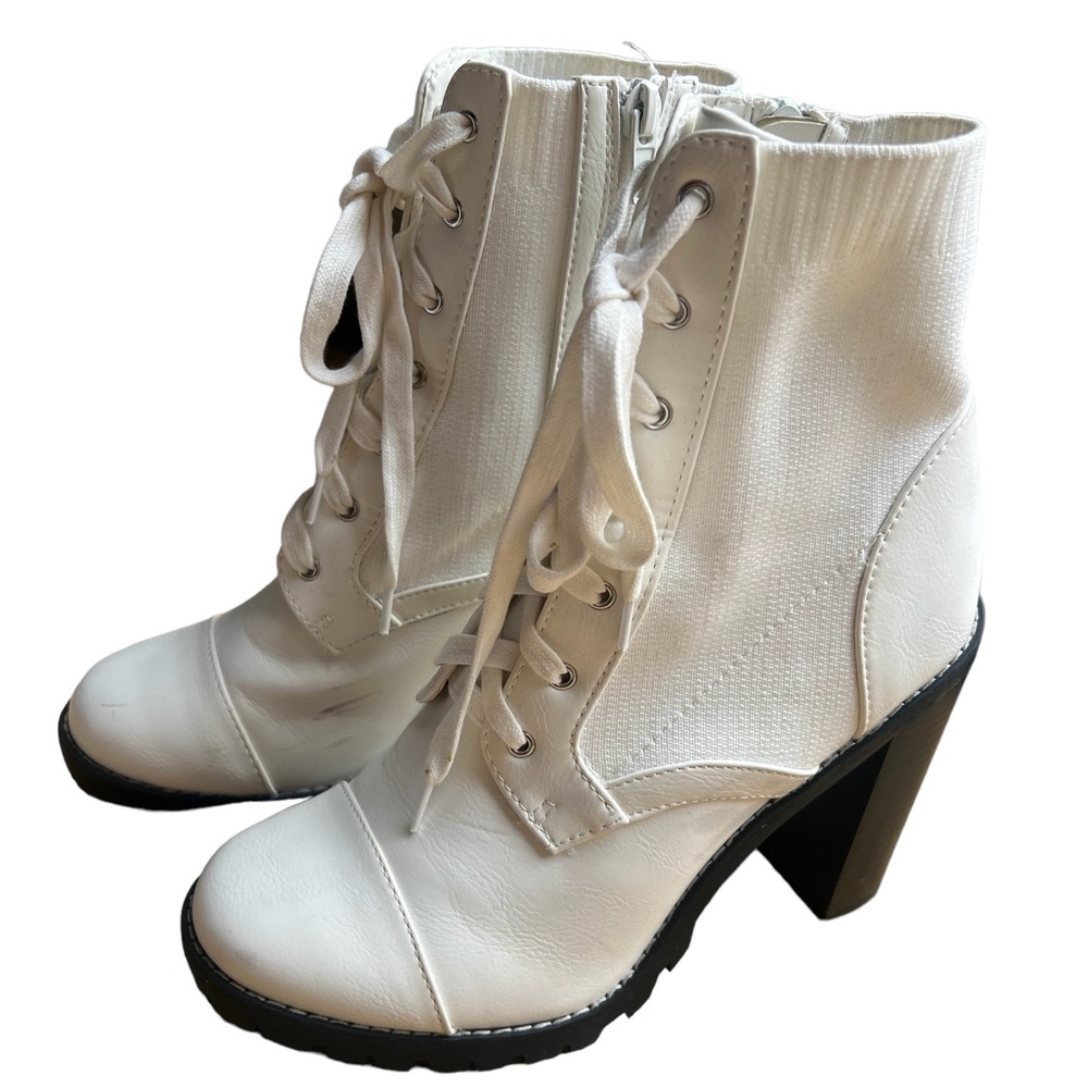 BCBG Pilas Boots